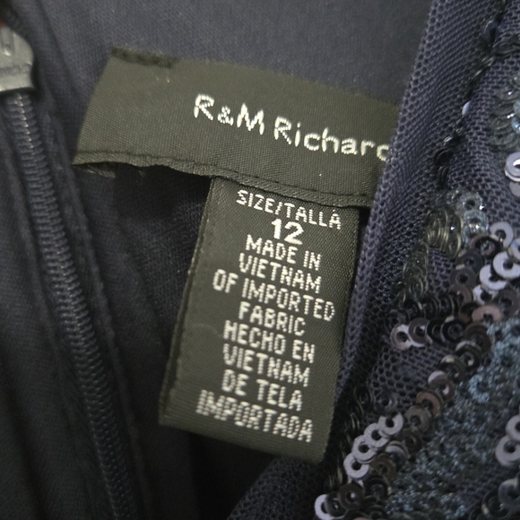 ✨ NWT R&M Richards Navy Sequin Gown - Size 12 ✨ - Picture 1 of 6